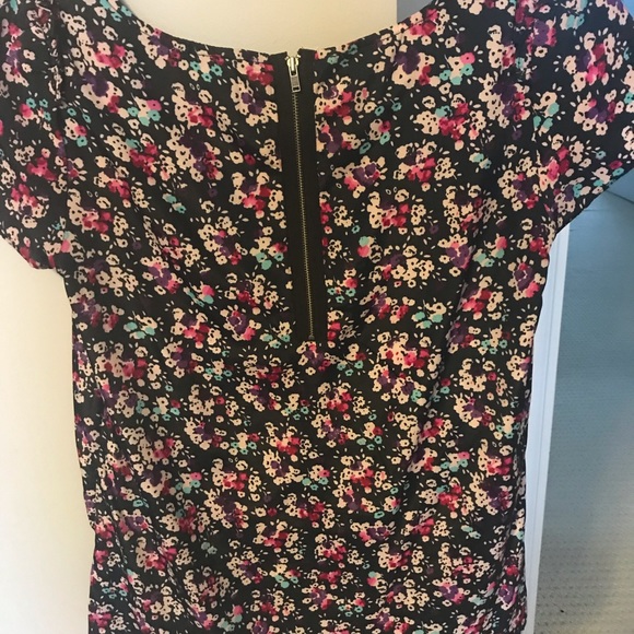 Jessica Simpson top - Picture 2 of 5